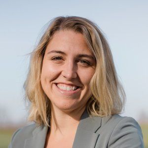 Meet your Posher, Nellie